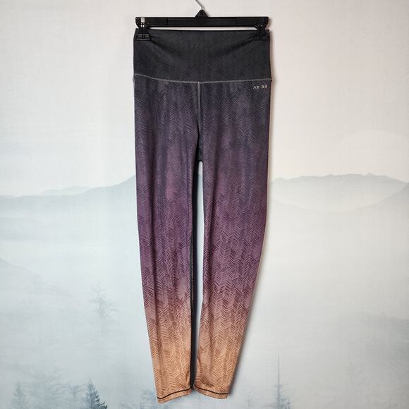 AR-33 Purple Ombre Mid-Rise Activewear Yoga 7/8 Leggings | Women's Small - Picture 1 of 9